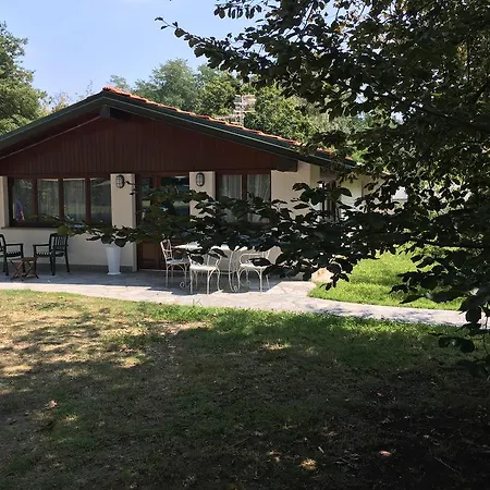 בית כפרי Vignola Country House *
