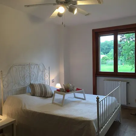 Vignola Country House לאבנו-מומבלו